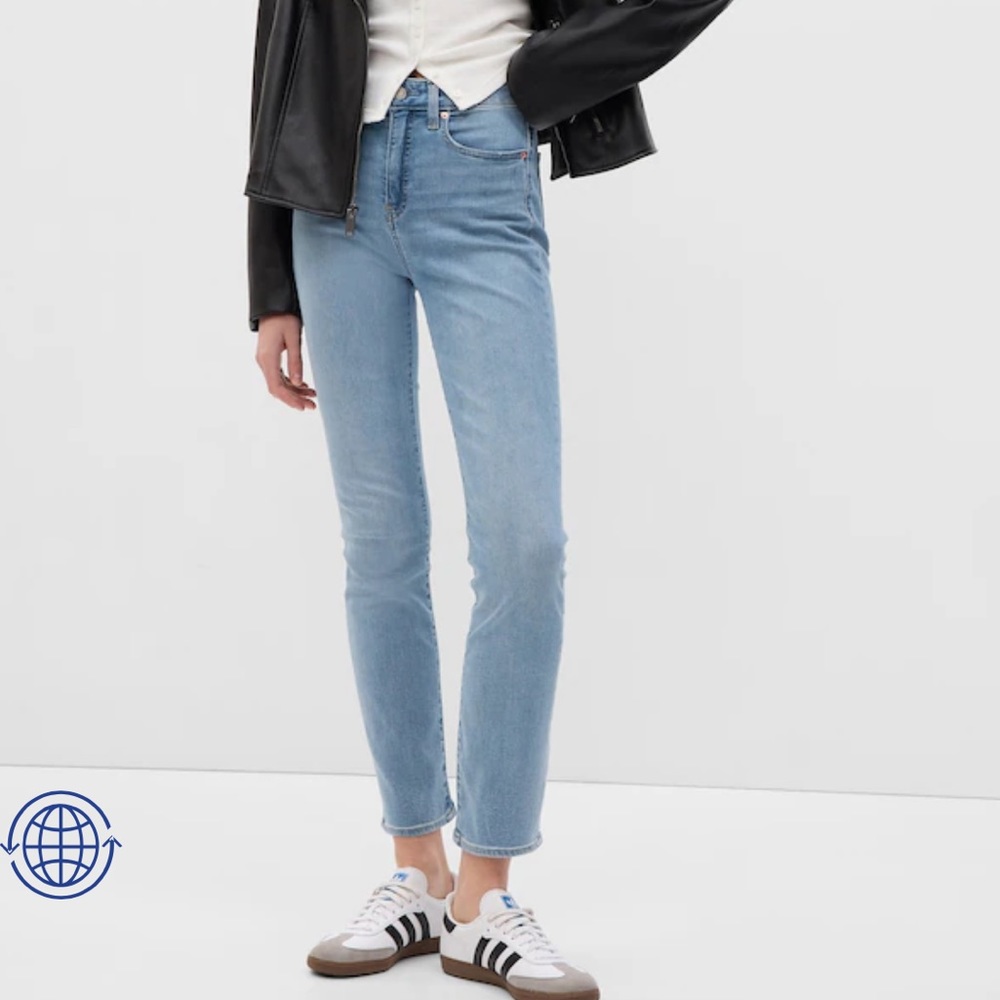 Gap Classic Straight High Rise